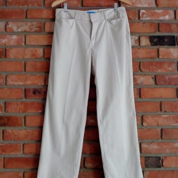 Dockers Women - Cream Colored Chinos - Picture 1 of 8
